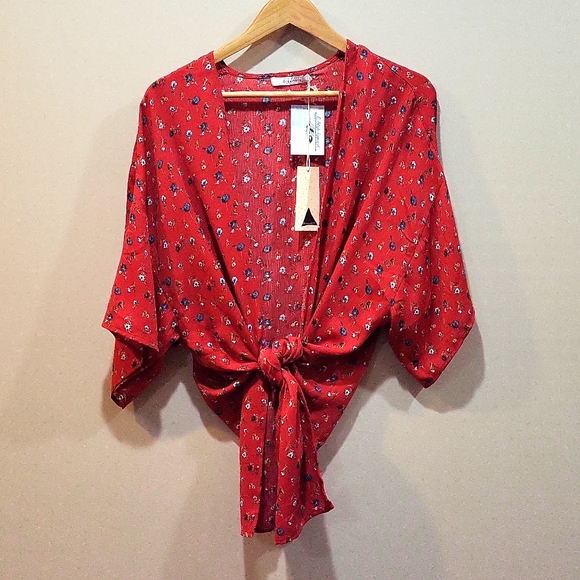 Dreamers Other - 🎪🍗 NWT Dreamers tie front kimono style cardigan light weight OSFAl Red